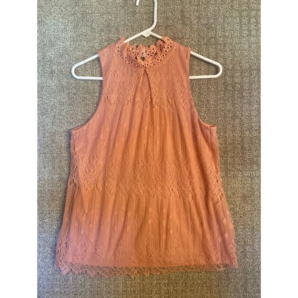 IZ Byer Pink lace line Sleeveless top medium Lined